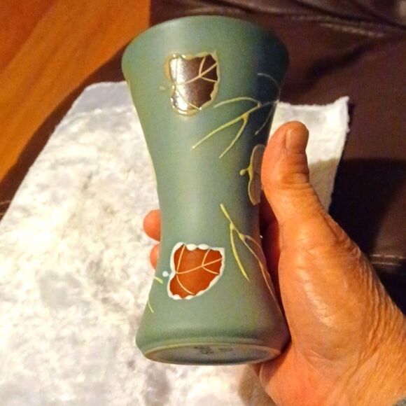 ART DECO Vintage Mid Century  ? Green 6‎ Inch Painted Leaves  Inch Vase Numbered - Picture 1 of 7